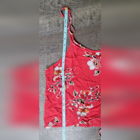 Patrons Of Peace Cropped Tank Women's L Red w/ White Floral Center Cinched Flowy - Picture 12 of 12